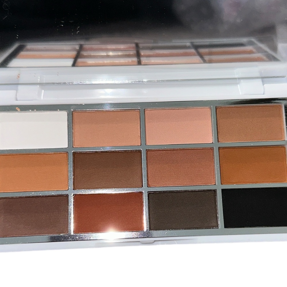 NWOB LASH STEP Matte About You Eyeshadow 12 Pan Palette NEUTRALS BROWNS